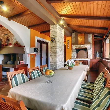 Casa Nicole Pula