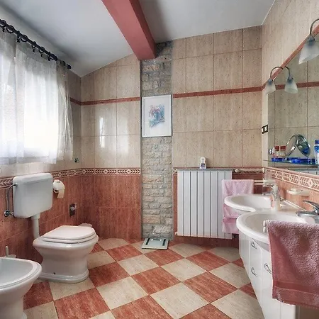 Casa Nicole Póla